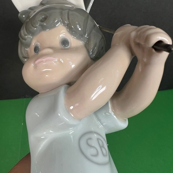 Lladró Sports Billy Golfer Vintage 1982,
Lladró by Jose Roig. Mint Condition - Picture 15 of 17